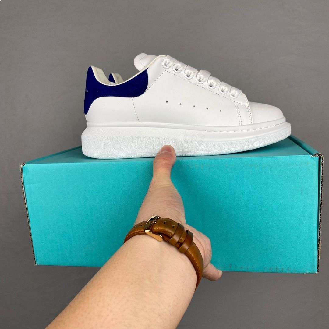 Alexander McQueen Sole Leather Sneakers Low Top Men's and Women's Wave Shoes 35-44 (Category: Footwear) located in Ajax. Submitted by quintonmor39378 (Listing ID 1280523491, Image 3). Description: Other colors/styles welcome PM Not often online, PM Figure 2 contact video for actual shooting, ordering reduced Welcome to wechat: xiemi2018 what * app: (+86) 1508 017 5671.