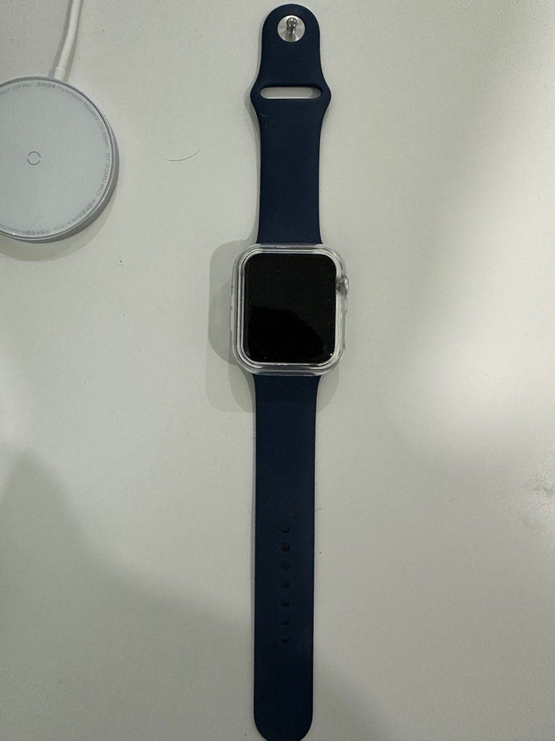 Apple watch 44 on small wrist hot sale