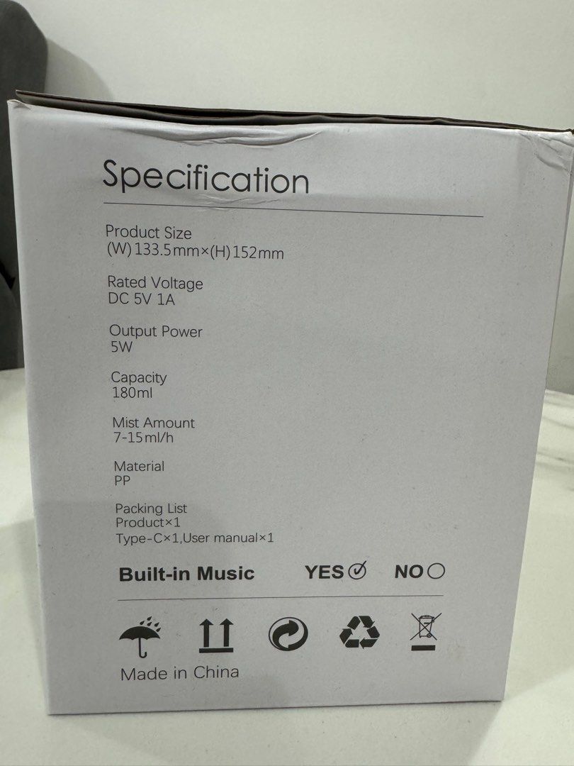 Aroma diffuser (Category: Home Fragrance) located in Singapore. Submitted by pinpinwawan (Listing ID 1280526024, Image 2). Description: Brand new in box. Aroma diffuser with built in music..