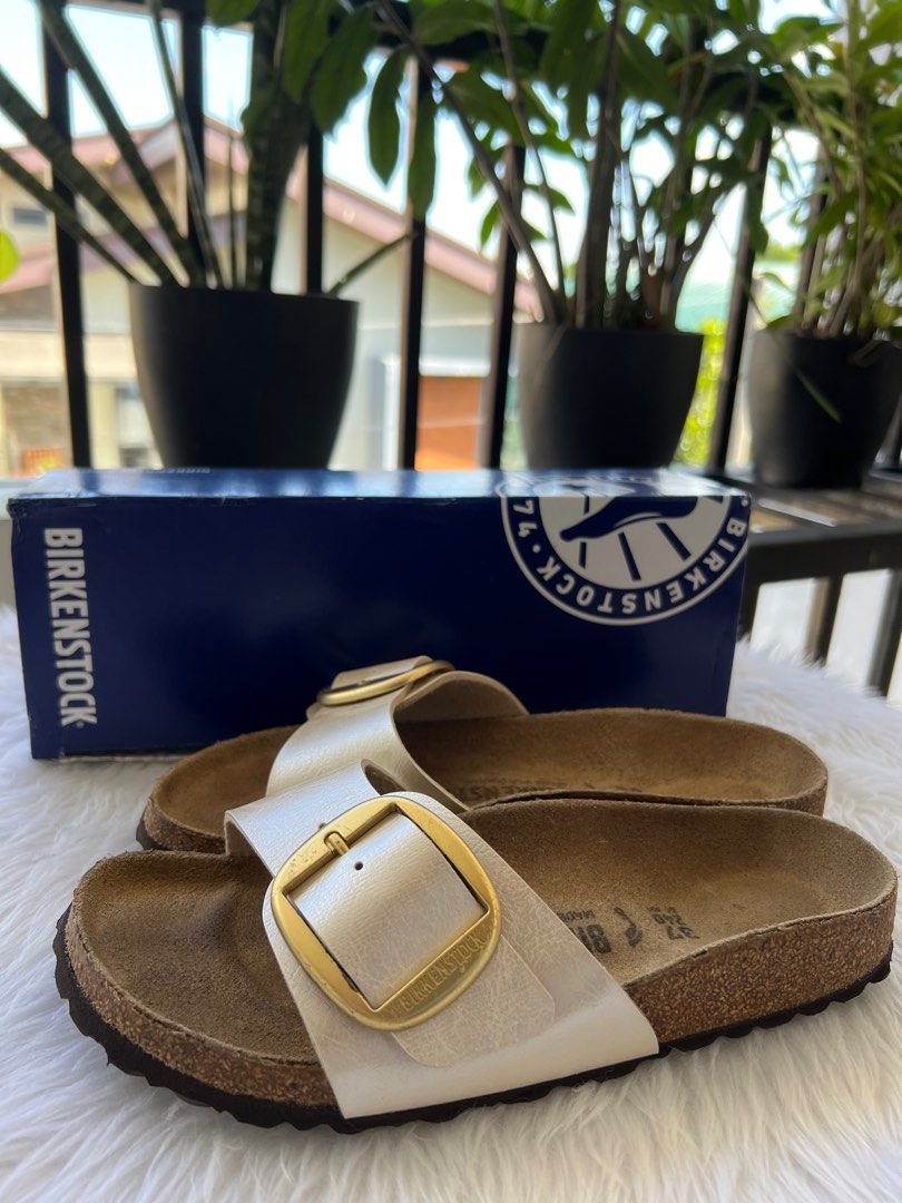 Birkenstock madrid big best sale buckle graceful pearl white
