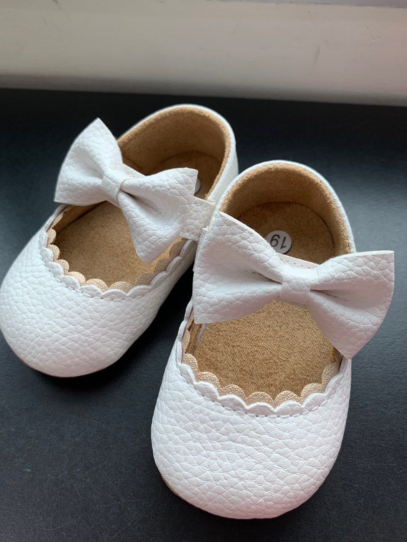 BN baby girl shoes