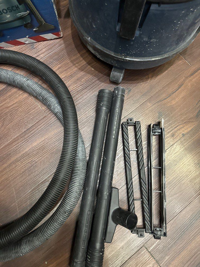 Bosch GAS 1121 professional vacuum, TV & Home Appliances, Vacuum