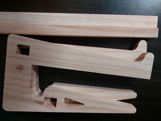 Brand New (Opened) Solid Wood Laptop Holder (compatible with Macbook 12-16 inches and iPads)