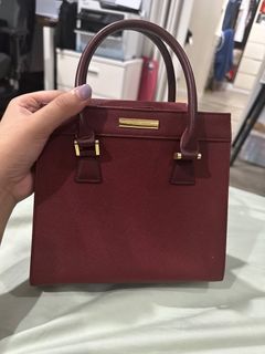 (Category: ) located in . Submitted by Stylerfinds (Listing ID 1280477918, Image 1). Description: .