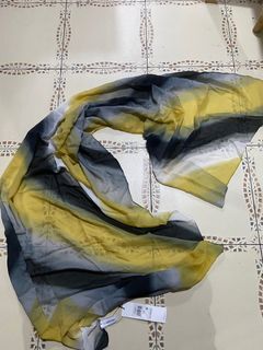 Calvin Klien scarf/shawl
