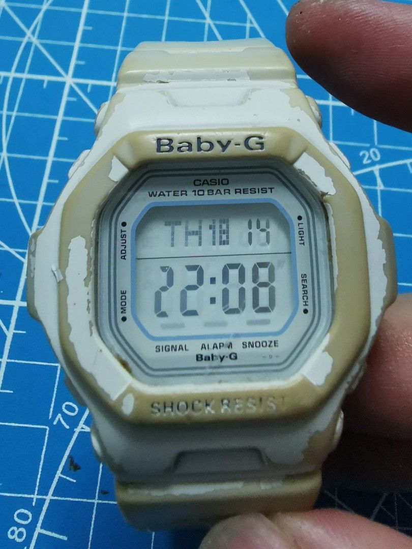 Casio baby g BG-5600WH手錶, 名牌, 鞋及波鞋- Carousell