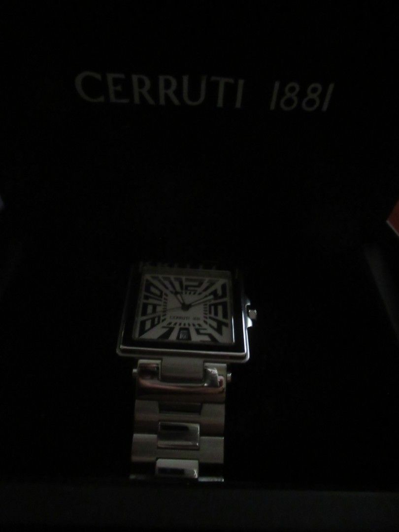 Cerruti 1818 watch outlet