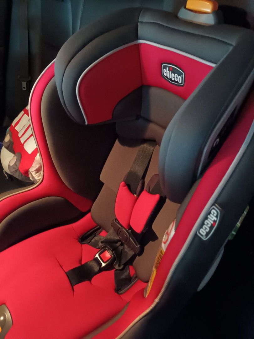 Used chicco nextfit car seat discount