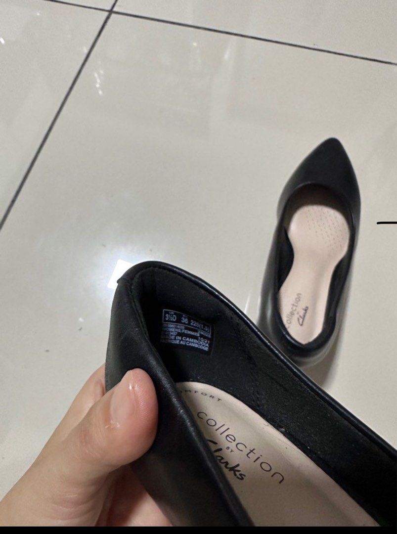 Clarks pointed heels