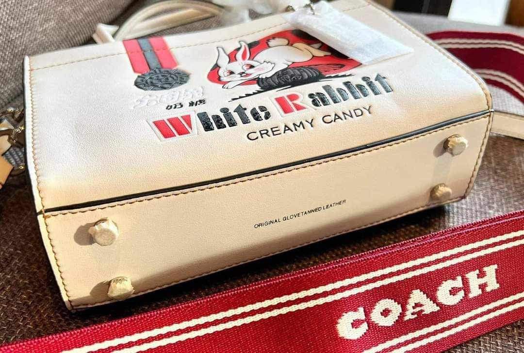 Coach Cashin Caryall x White Rabbit, Women's Fashion, Bags & Wallets ...