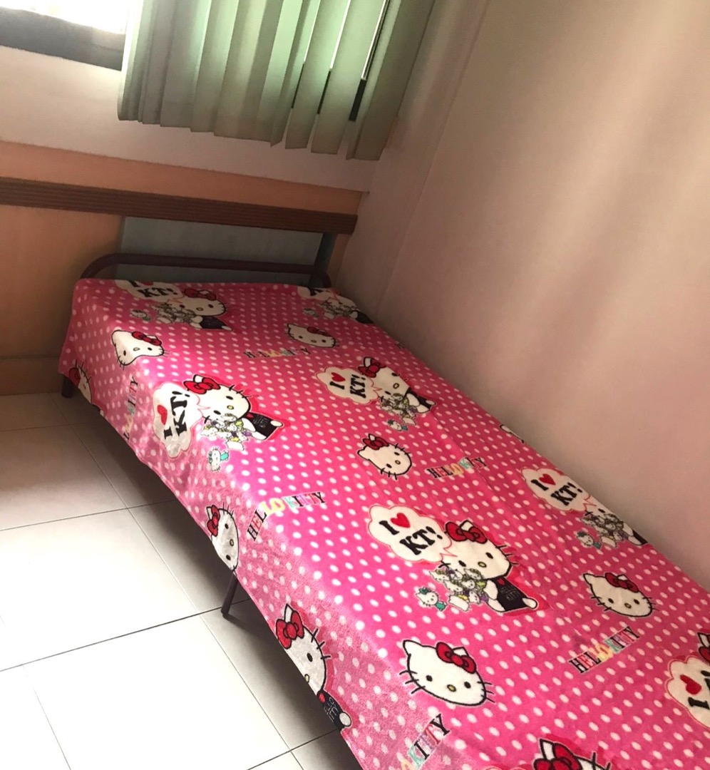 (Category: ) located in . Submitted by your_rental_specialist (Listing ID 1280501966, Image 1). Description: .