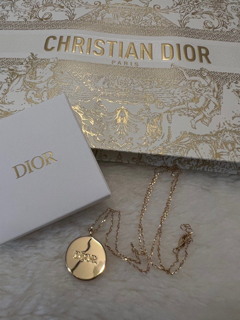 Gold dior necklace shop
