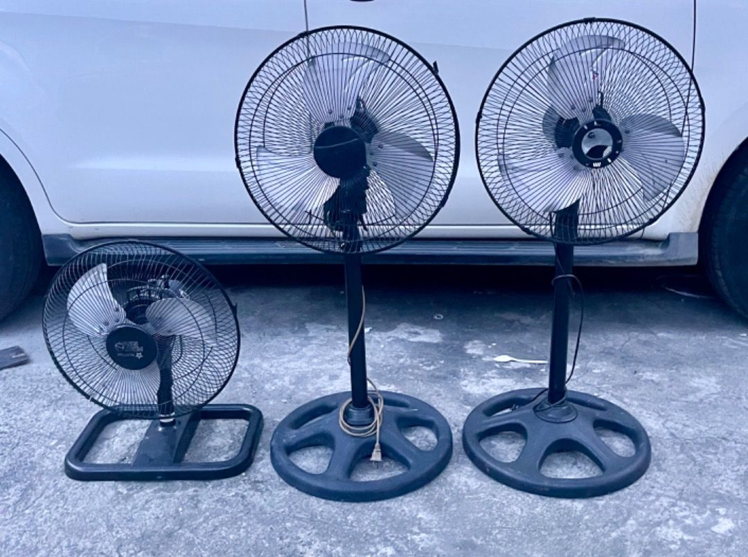 For sale : Slightly Used Heavy Duty Electric Fans Aluminum Blade, TV ...