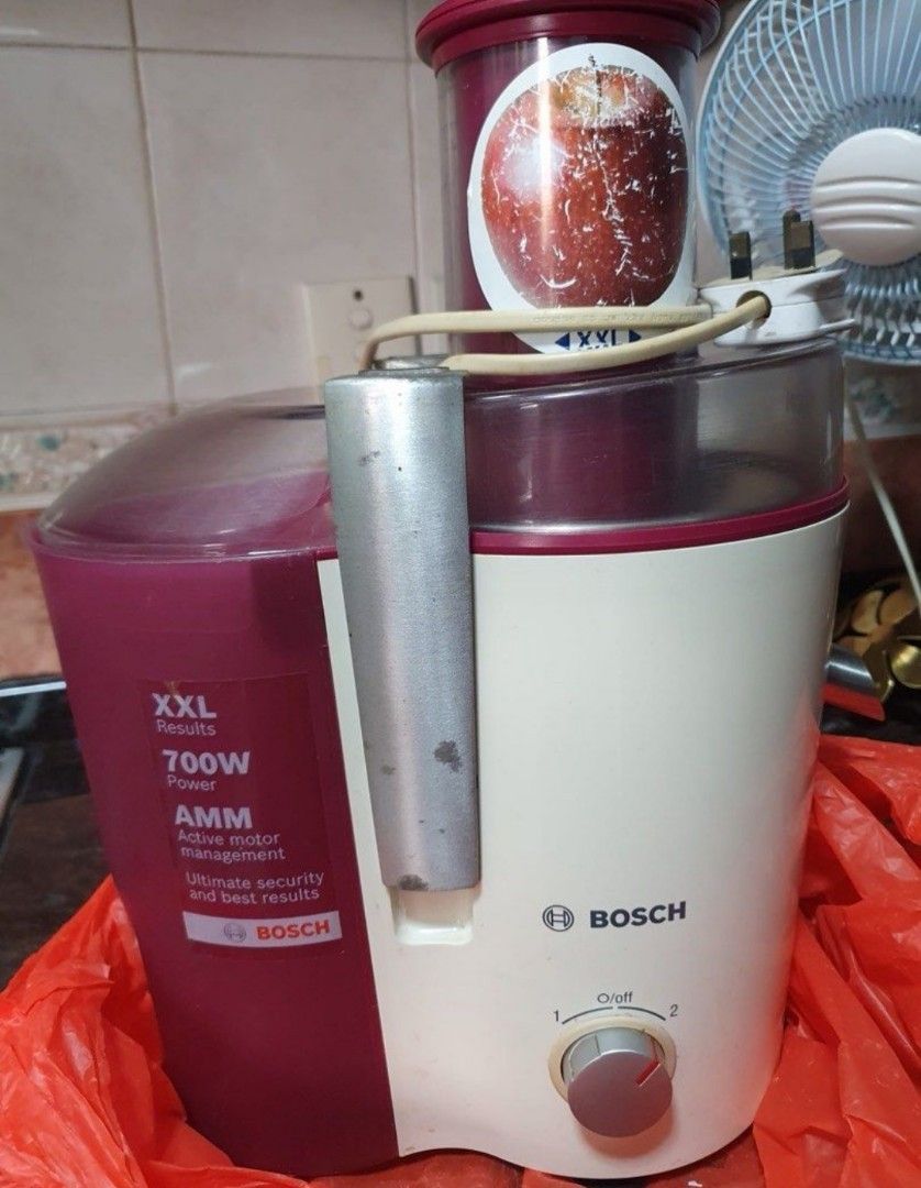 *FREE Delivery * Bosch whole fruit juicer, TV & Home Appliances, Kitchen Appliances, Juicers