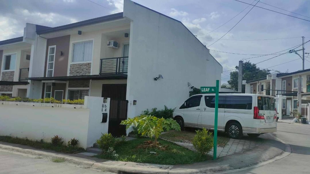Fully Furnished House and Lot for rent in Katipunan, Quezon City