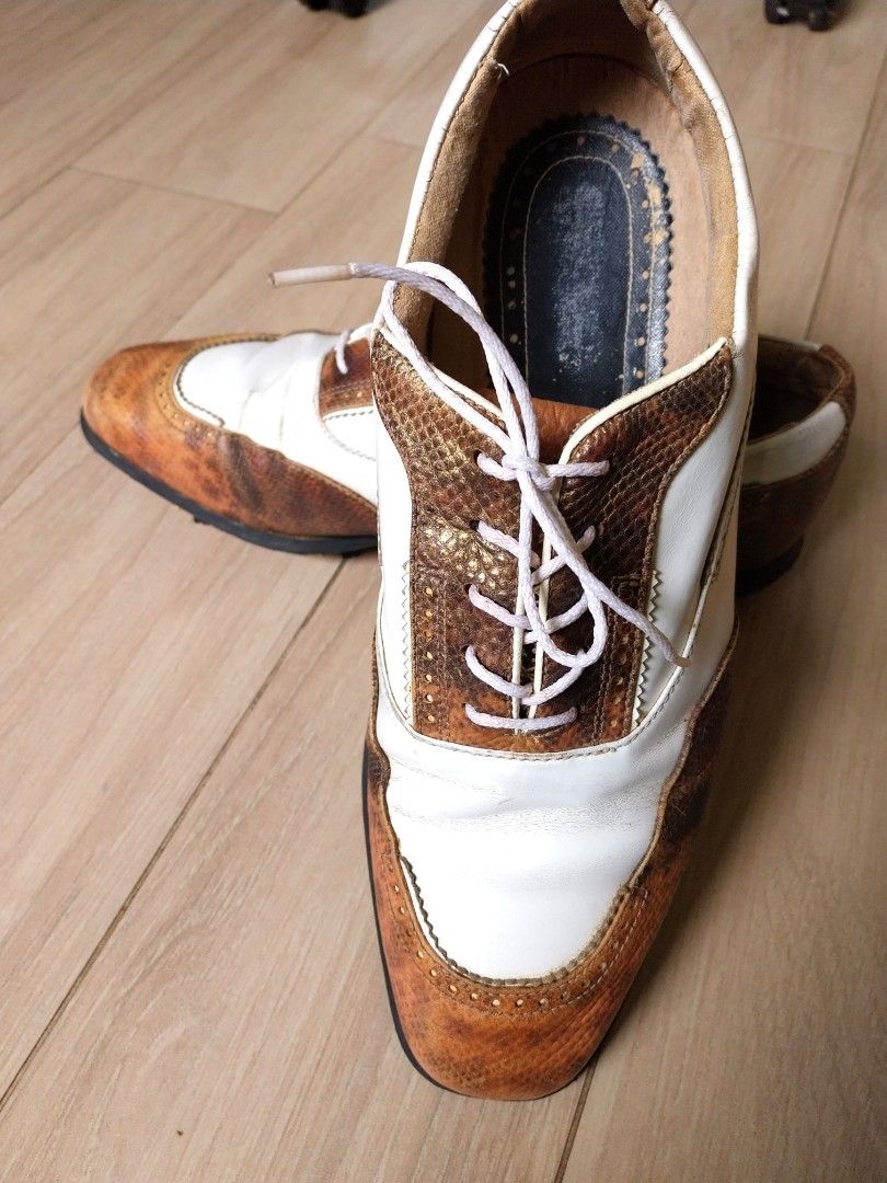 White wingtip hotsell golf shoes