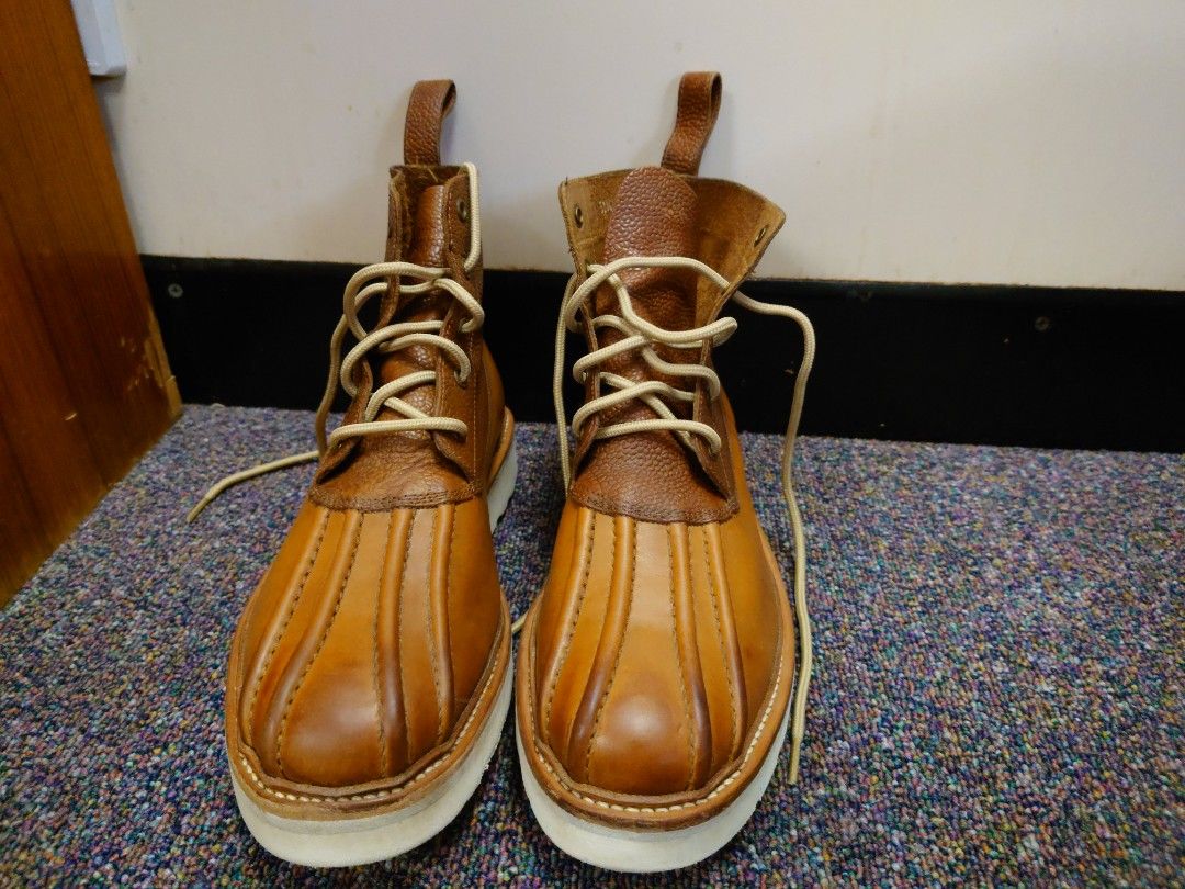 Vintage duck boots top