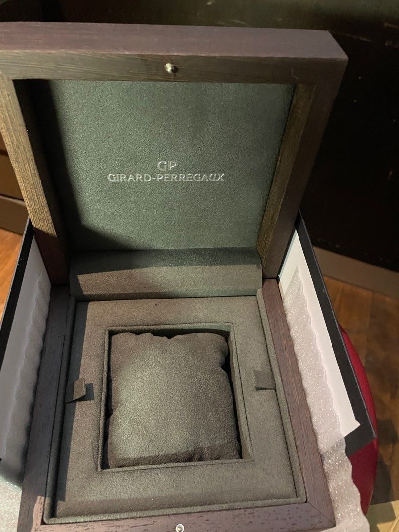 Girard perregaux online watch box