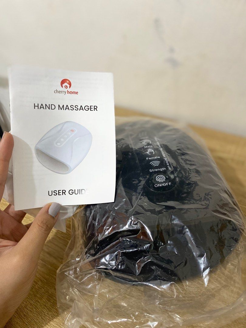 Hand massager cherry home (Category: Massage Devices) located in Manila. Submitted by ysabelleriv (Listing ID 1280470145, Image 3). Description: Hand massager Color black Used once for trial if it is working Rfs: hindi nagagamit kase gift lang naman sya .