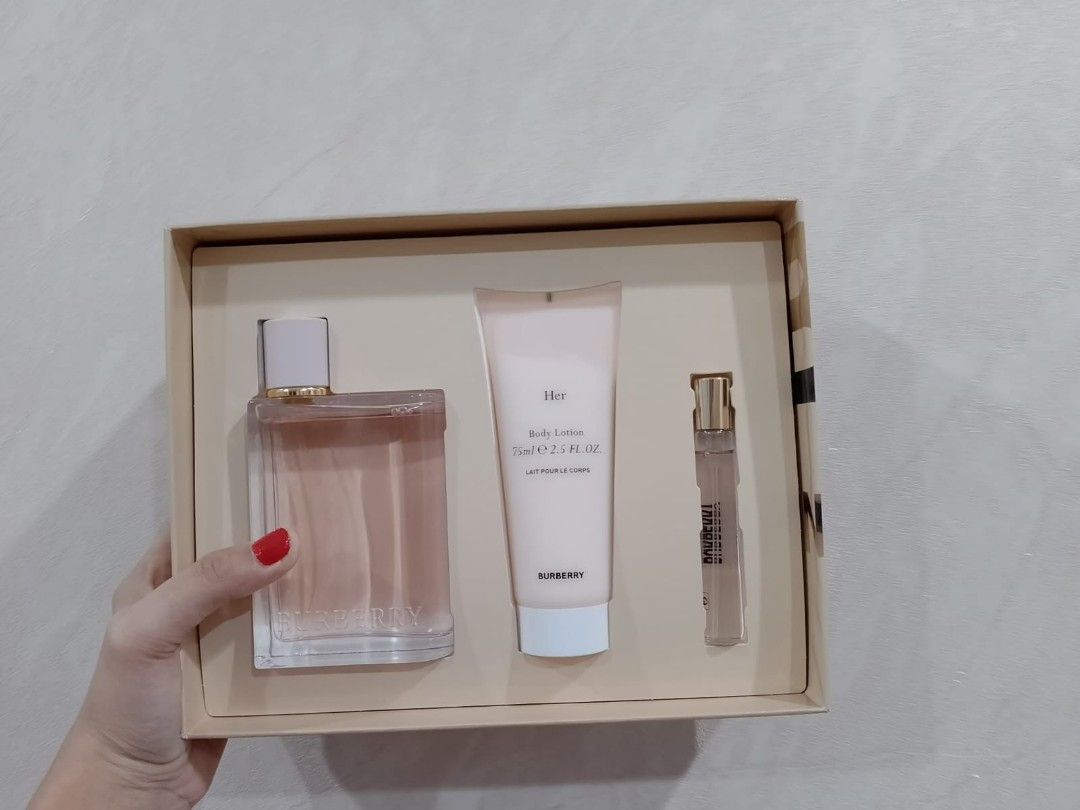 Burberry her harga best sale