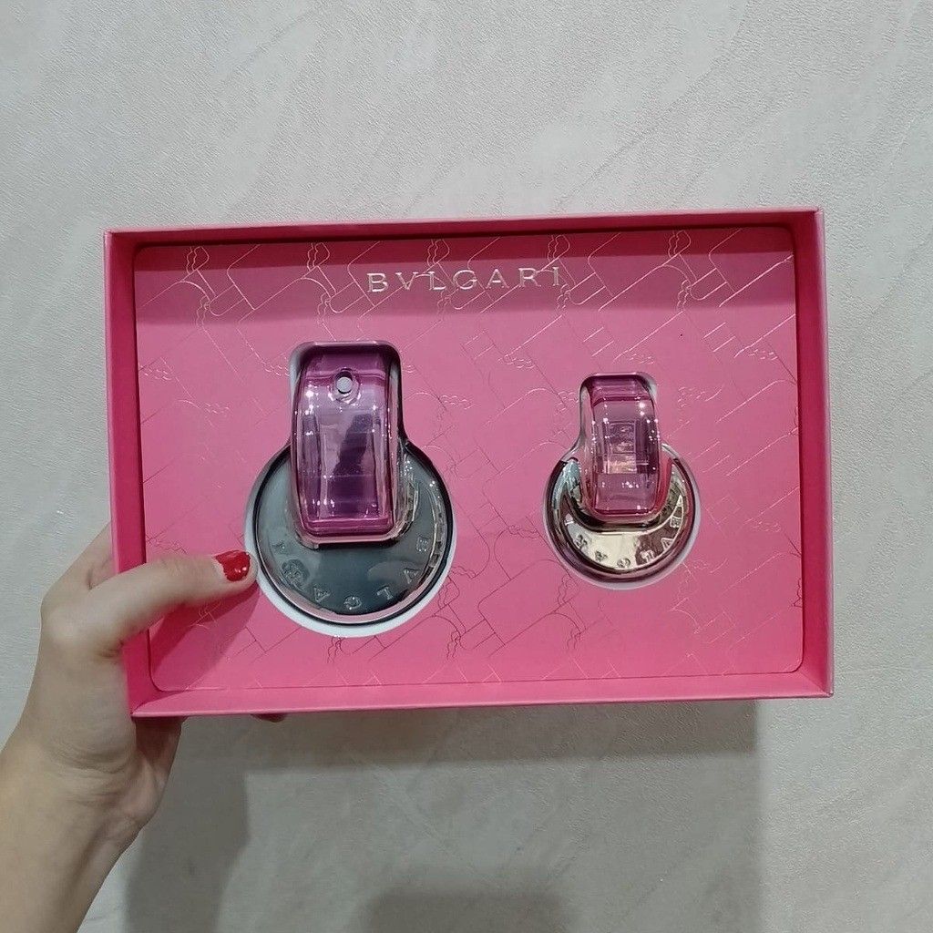 HARGA NET NO NEGO Bvlgari Omnia Pink Sapphire Set This set contains Omnia Pink Sapphire 65ml Omnia Pink Sapphire 5ml 1.250jt