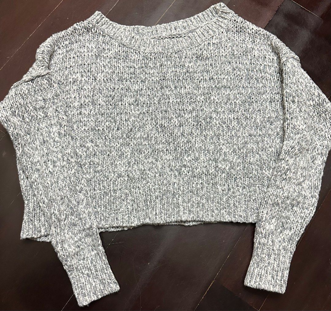 Hollister Slouchy Crop Sweater