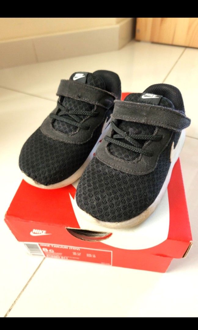 Nike tanjun 8c online