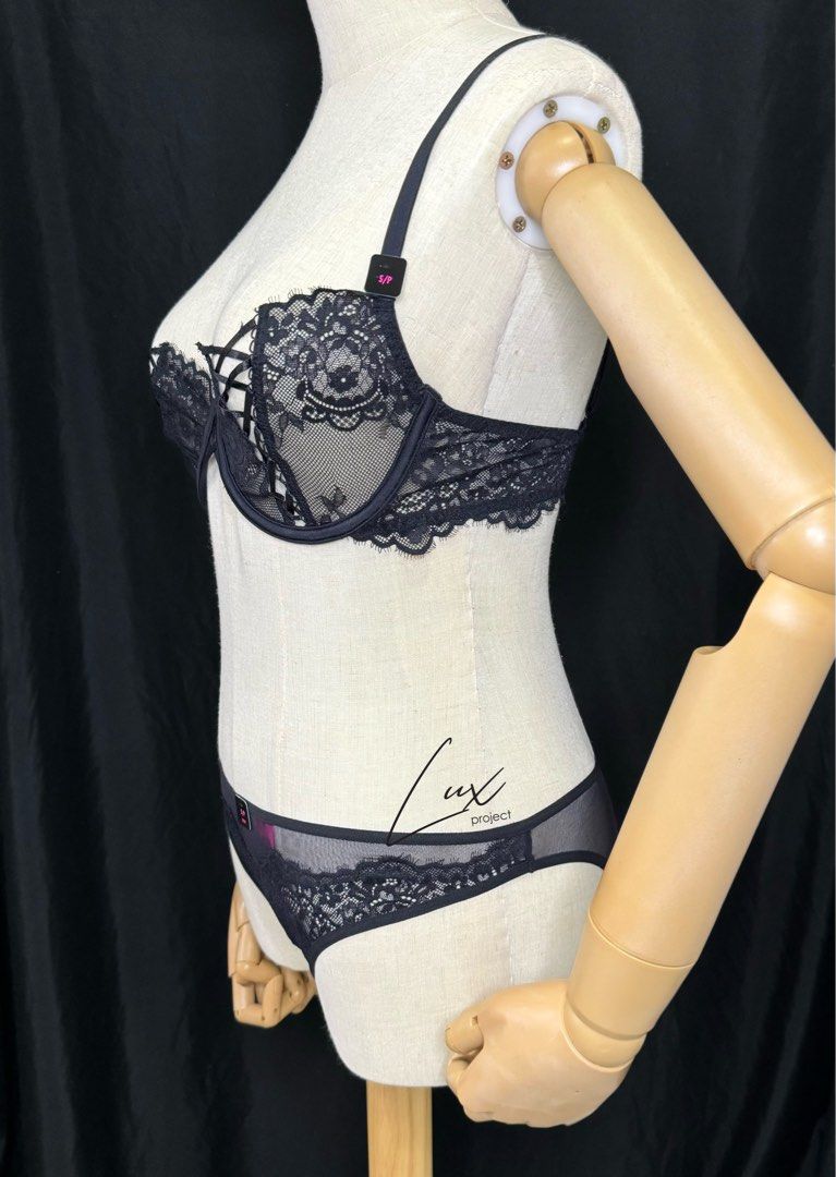 LSZ-La Senza Black Ultra-thin hollow lace Bra+Panties Set, Women's