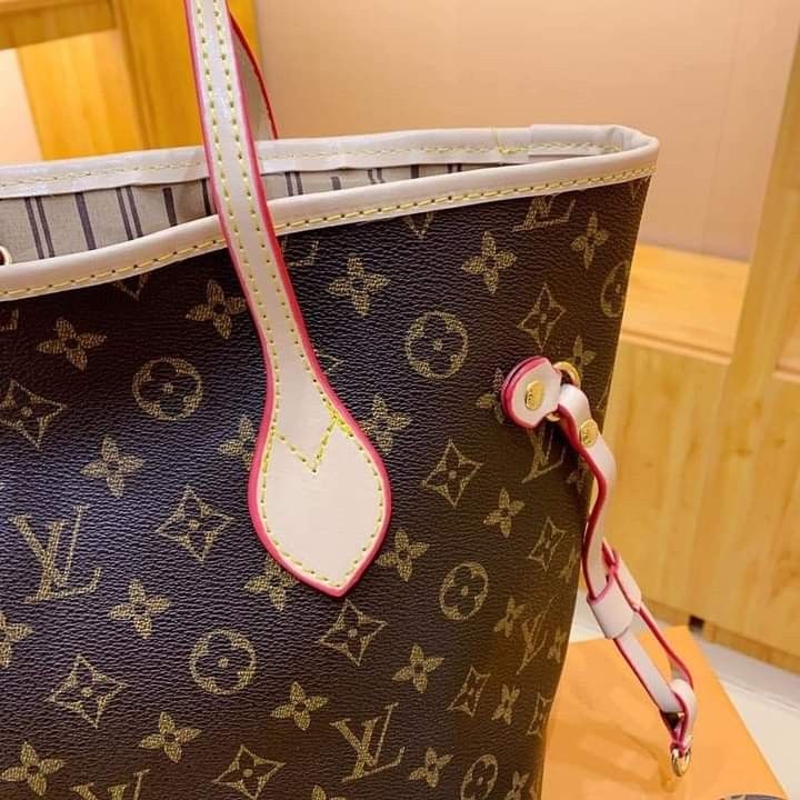 LV Top g (Actual picture posted), Women's Fashion, Bags & Wallets ...