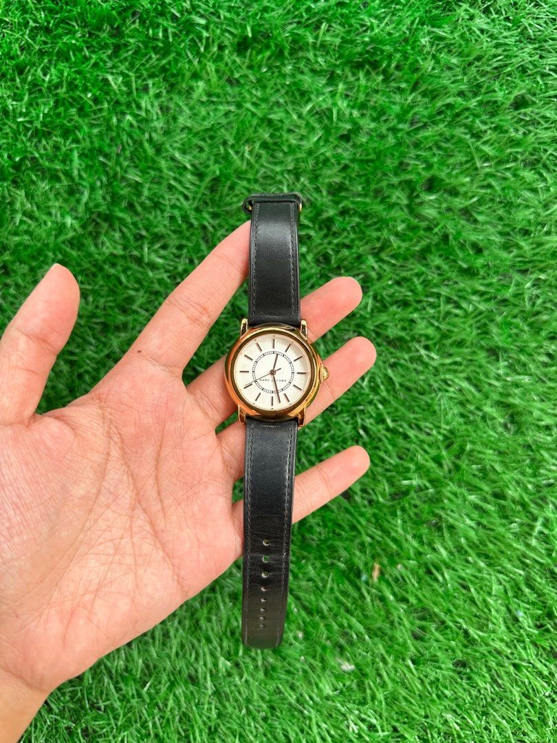 Marc by Marc Jacobs Leather Watch (Category: Women's Watches) located in Quezon City. Submitted by tangled8 (Listing ID 1280399798, Image 2). Description: Preloved MJ watch. Bought for 229 USD in the States. Comes with original packaging :).