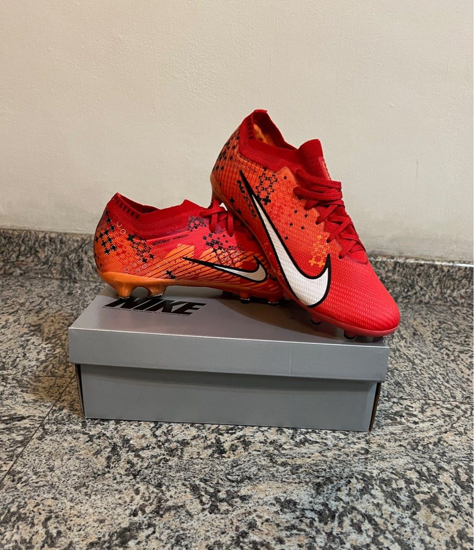 Mercurial vapor size 10 outlet