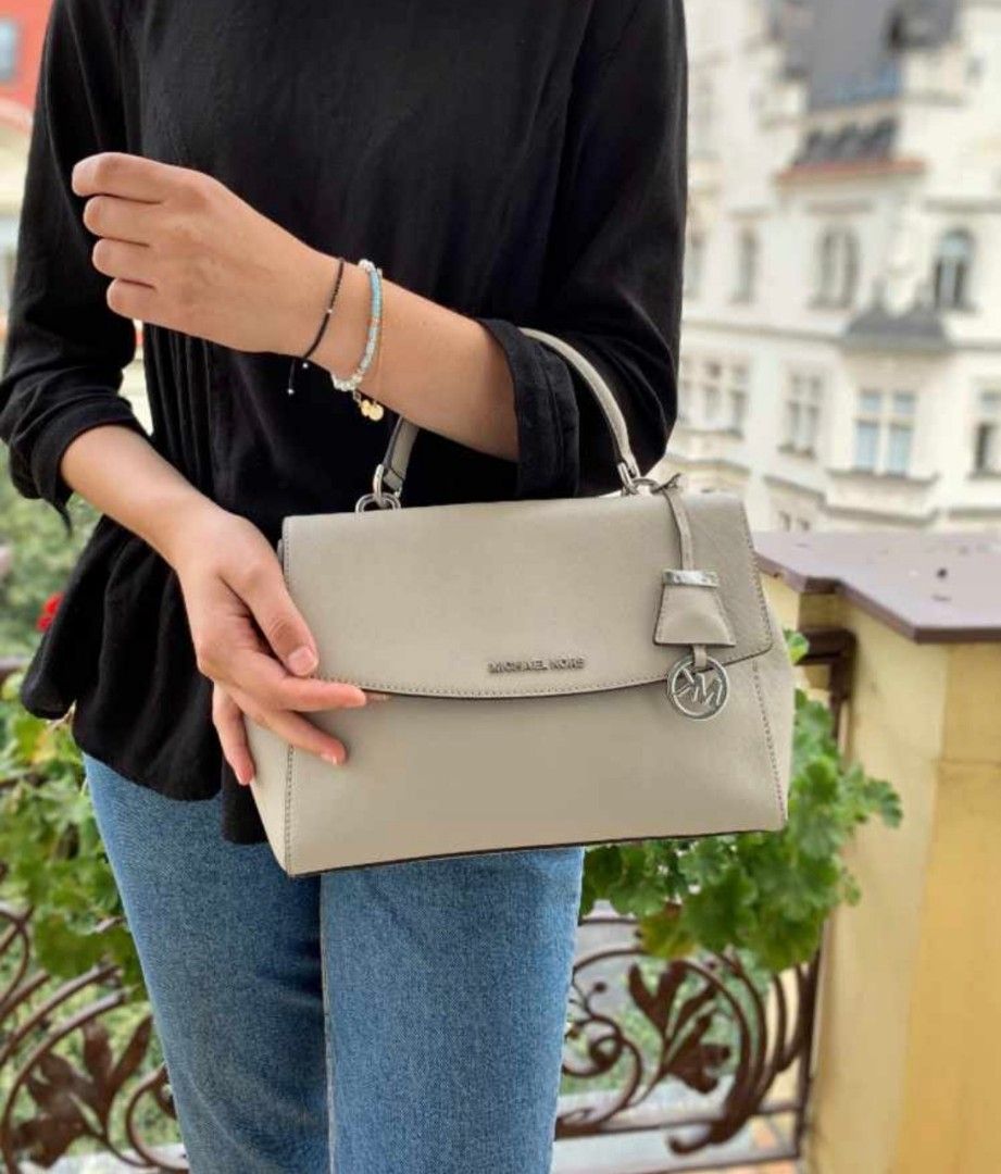 Kors ava shop