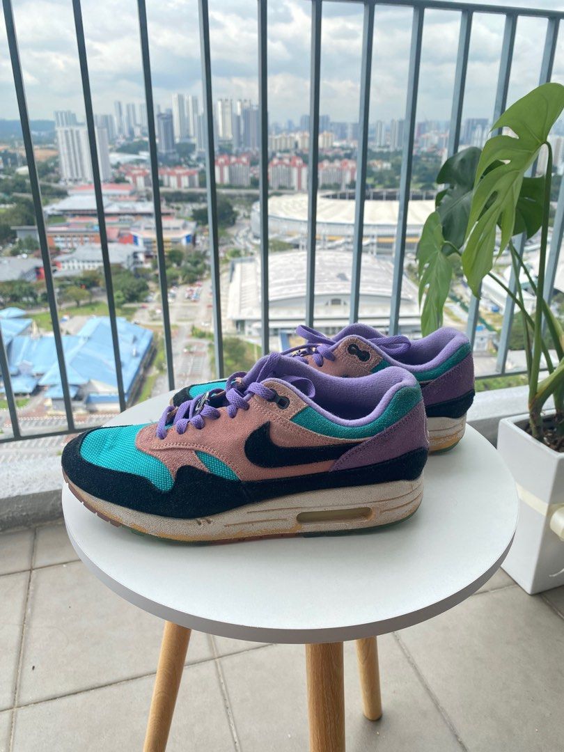 Have a nike day on feet top
