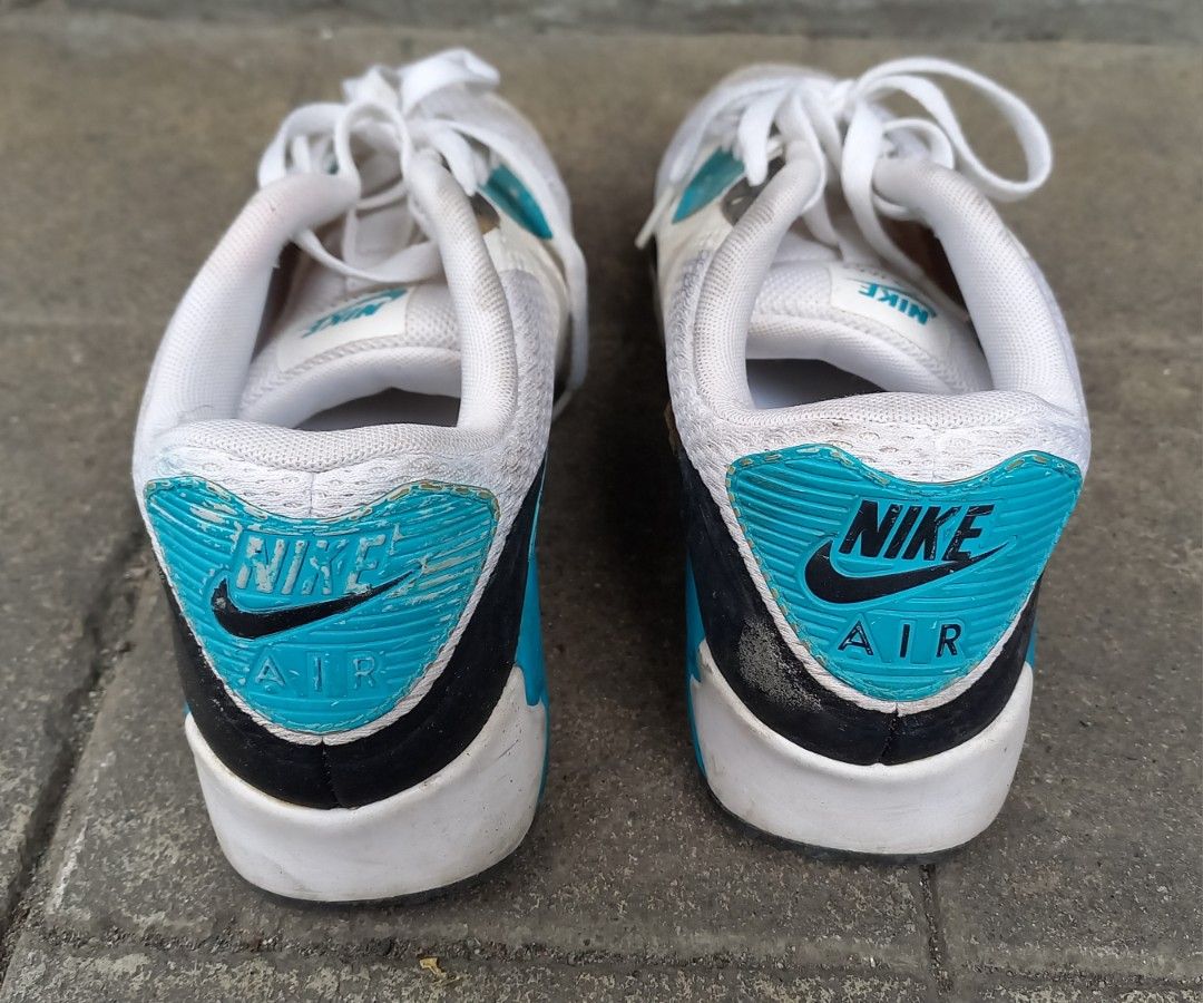nike air rubber shoes