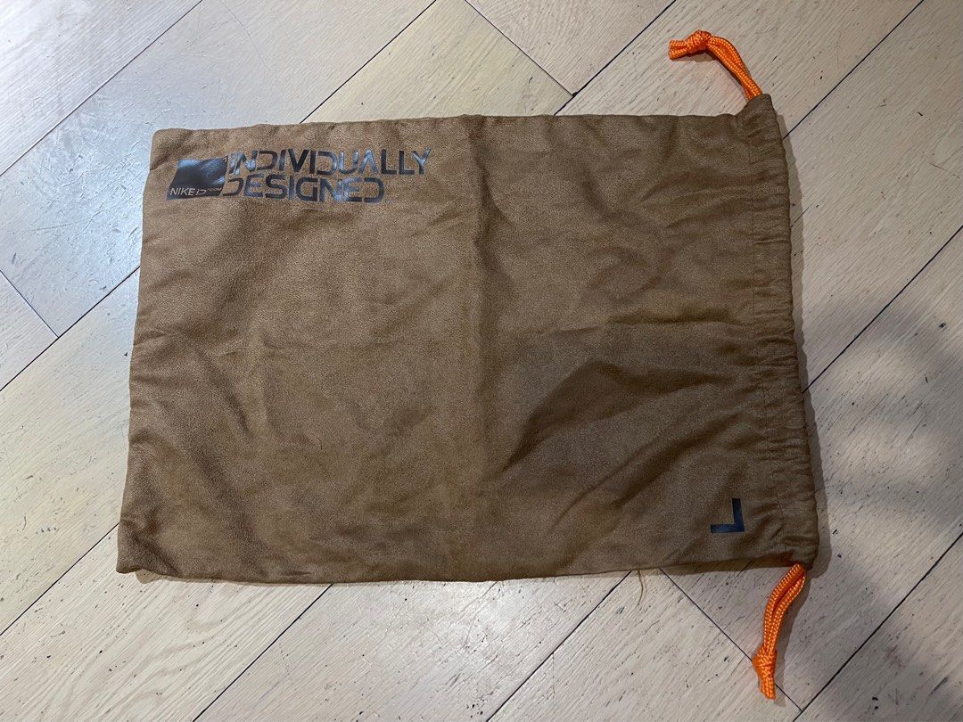 Nike shop dust bag