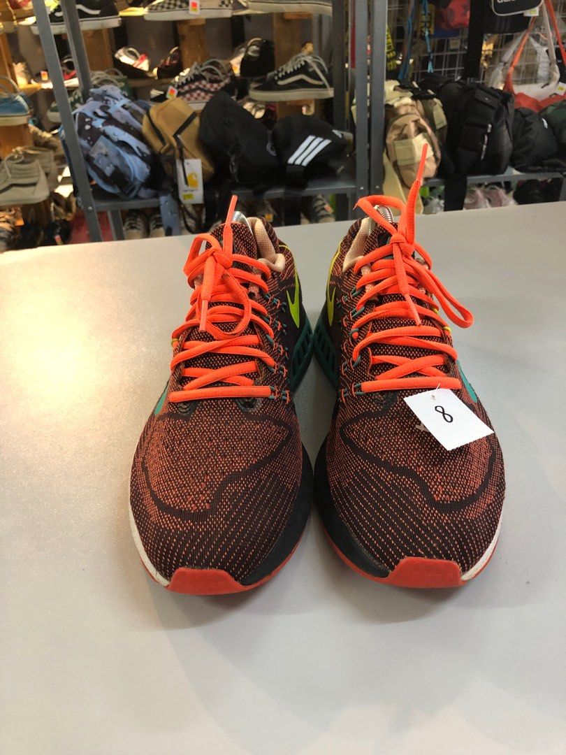 Nike structure hotsell 18 orange