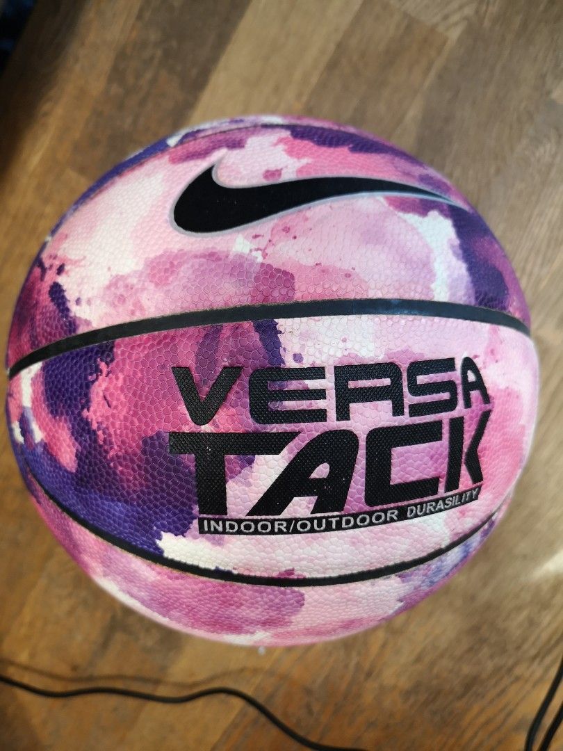 Nike versa pink new arrivals