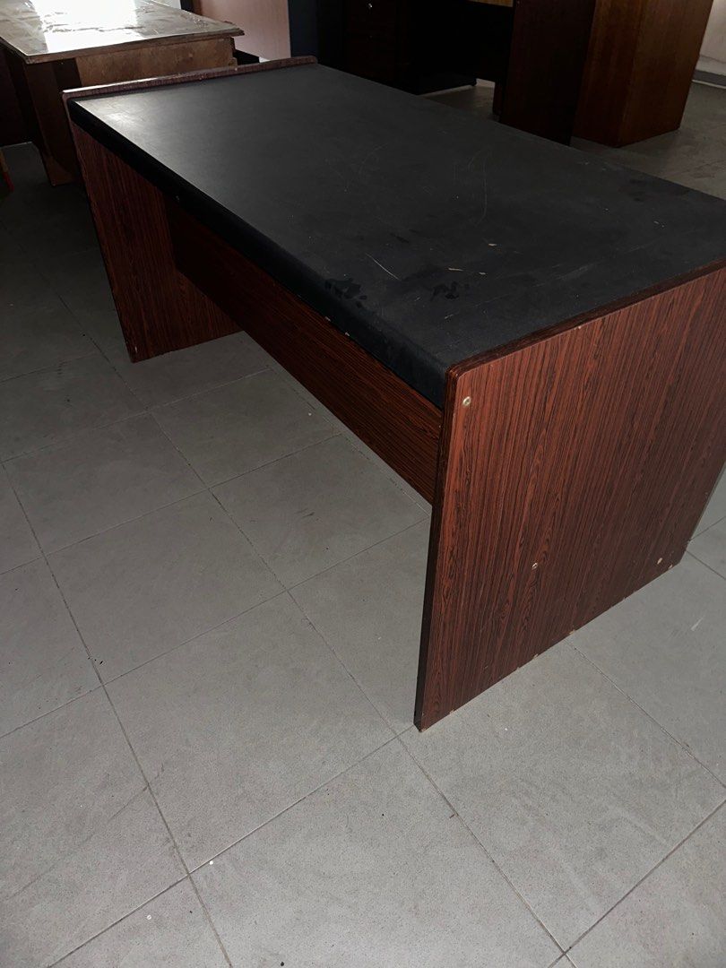 Office table. 152cm x 71cm x 76cm Furniture Home Living