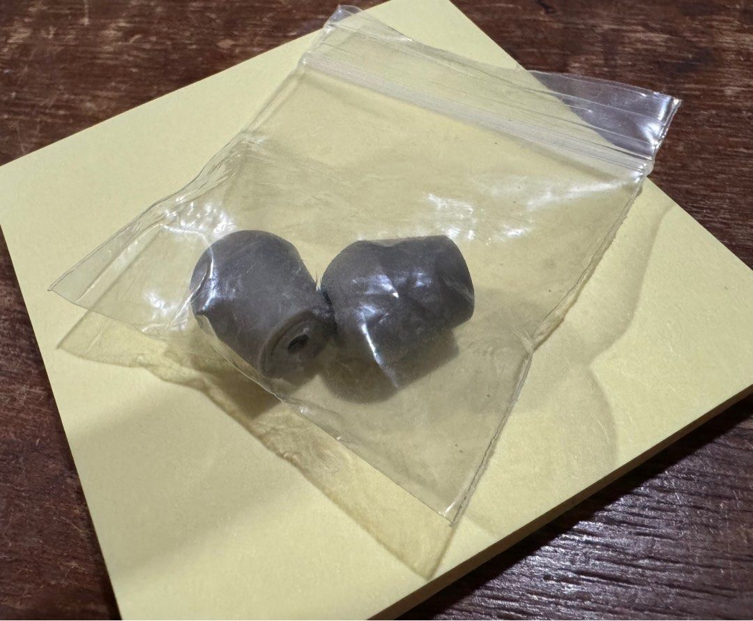 Original Littman Classic ii extra Eartips (Category: Medical Supplies & Tools) located in Makati City. Submitted by yourtreasureparadise (Listing ID 1280503339, Image 3). Description: Original, I lost my littman Classic ii Stethoscope while on duty. I still have the box of my steth. .