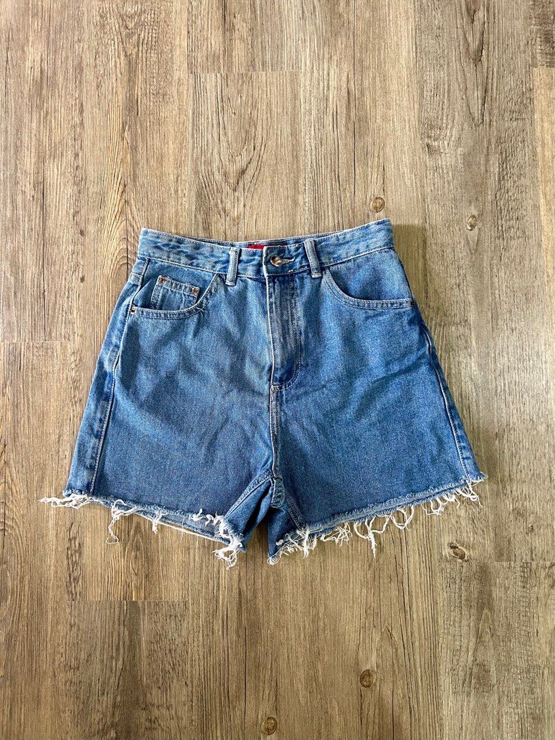 Frayed outlet denim shorts