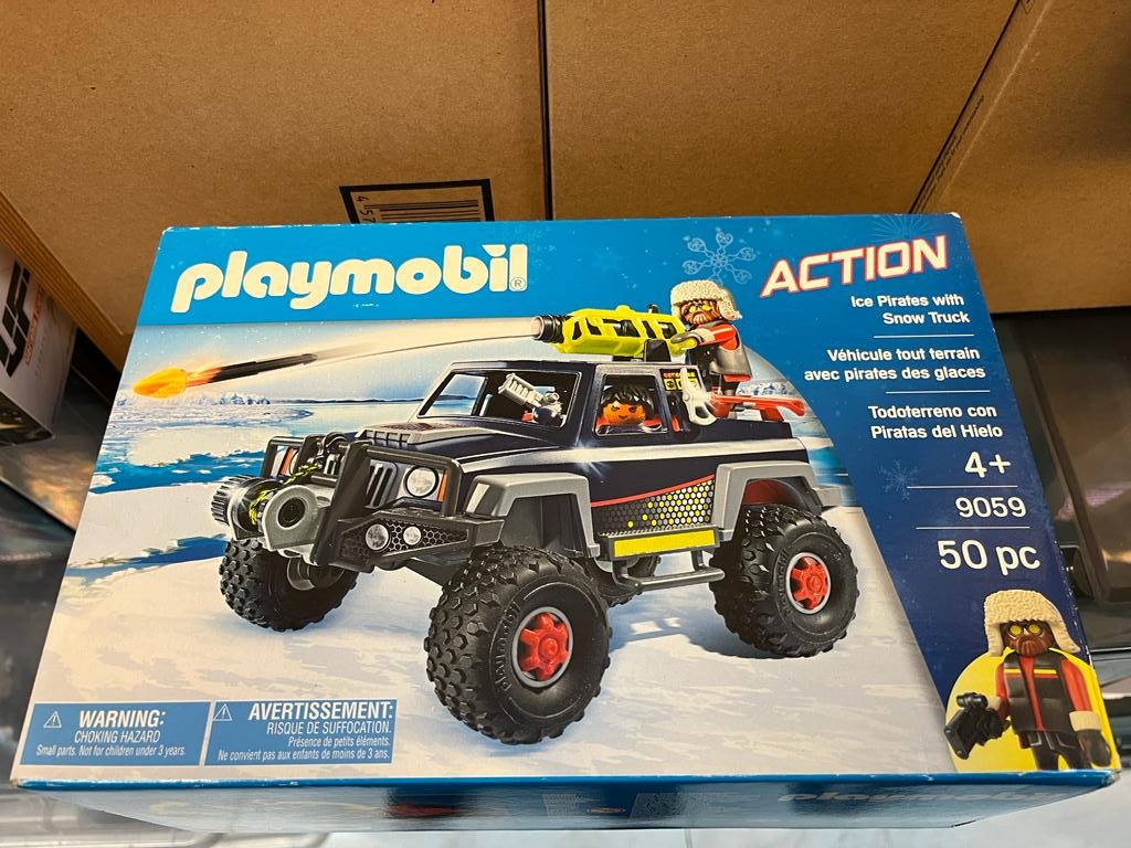 Playmobil ice pirates shop with snow truck