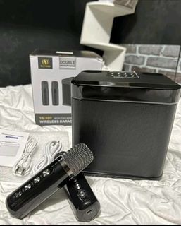 professional karaoke Bluetooth speaker with dual microphone