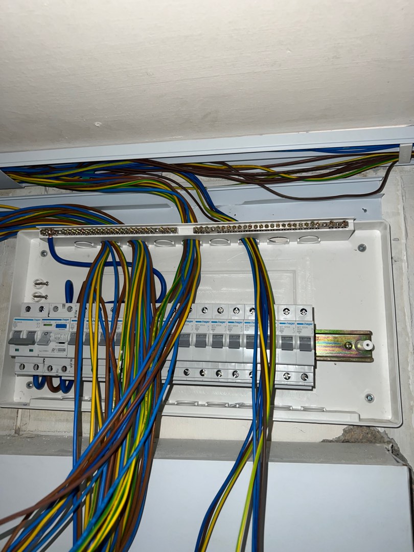 (Category: ) located in . Submitted by handymansg1 (Listing ID 1280440578, Image 1). Description: .