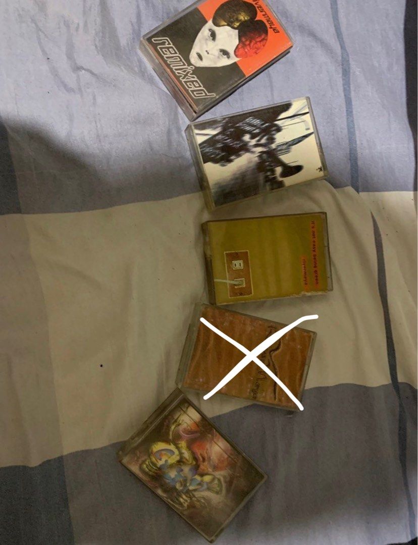 Rivermaya Cassete Tape Bundle (Category: CDs & DVDs) located in Manila. Submitted by moneymann888 (Listing ID 1209038135, Image 1). Description: Sf buyer shoulder or 3200 each not rush.
