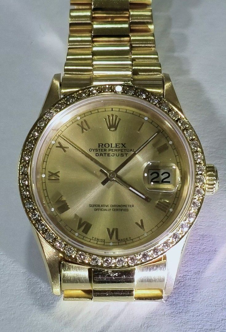 Gold rolex outlet diamond bezel