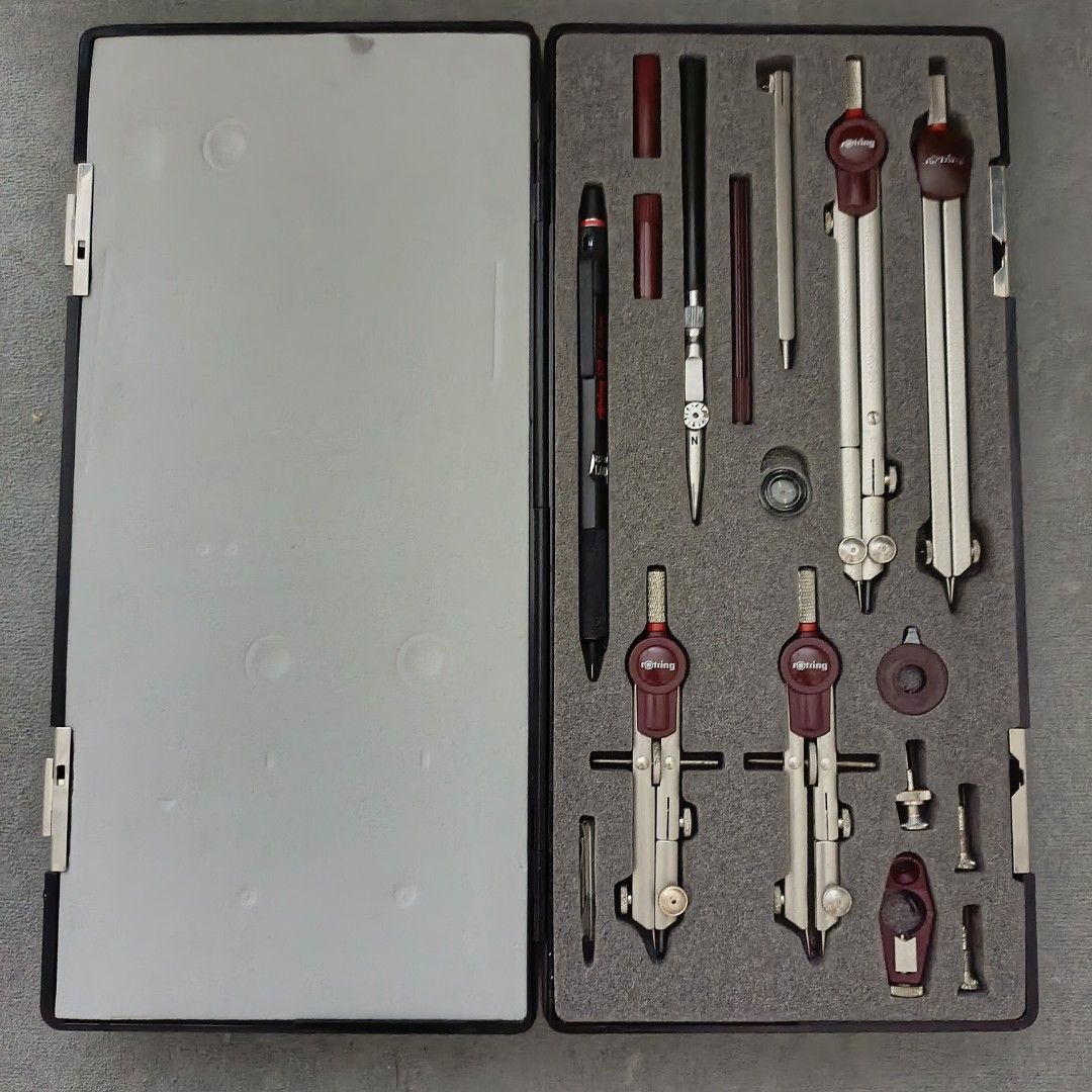 ROTRING compass and divider set (issue metal stains), Hobbies & Toys