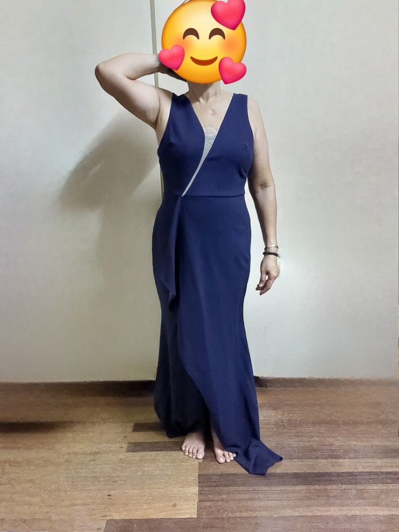 Royal Blue Gown for RENT (Category: Evening dresses & gowns) located in Cebu City. Submitted by heartag (Listing ID 1280551073, Image 2). Description: For RENT ONLY never used. perfect for weddings and other formal events. Fabric is shiny/glittery and slightly stretchable..