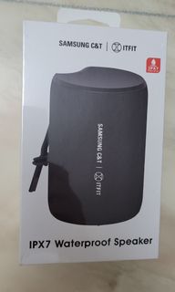 （分類：）位於 。 由 felixy2012 提交（商品編號 1280406244，圖片 1）。簡介： 。