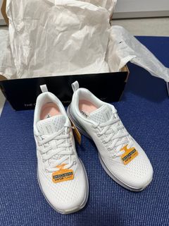 （分類：）位於 。 由 nikivkc 提交（商品編號 1280529495，圖片 1）。簡介： 。