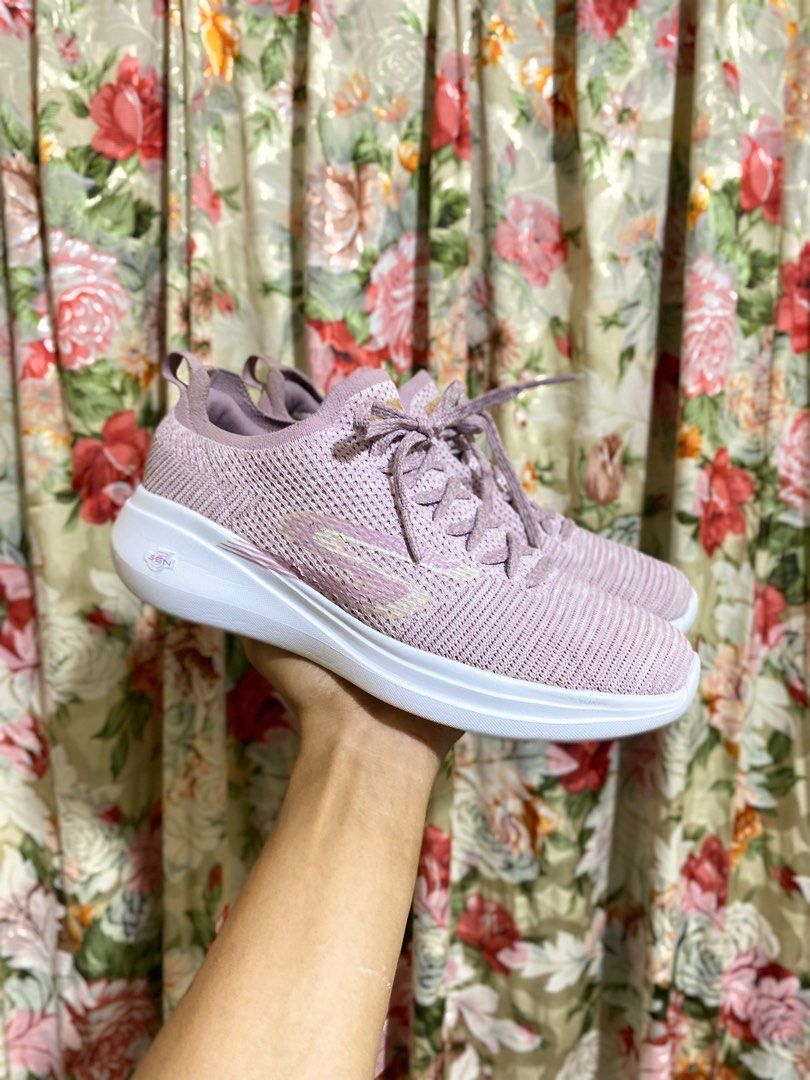 Skechers performance store you wave